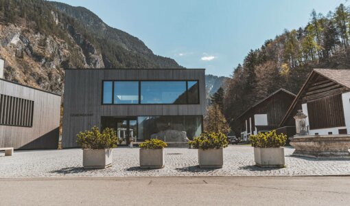 Gemeindehaus Lorüns, Planung und Berechnung des Holzriegel- und Betonbaus