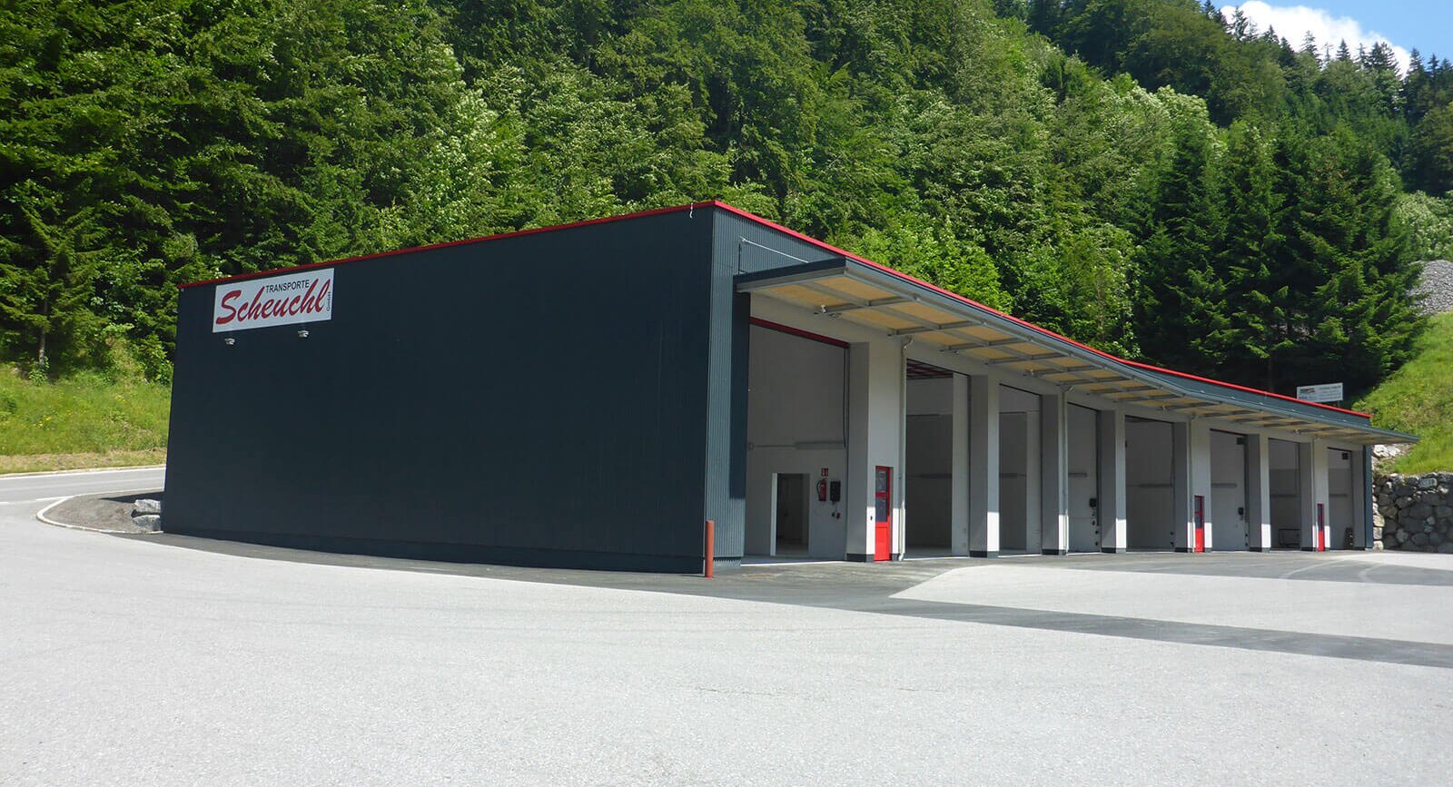 Construction of new commercial building Scheuchl (A)