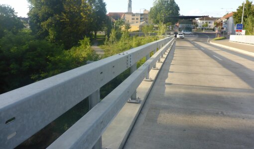 Bridge at border Old Rhine Vorarlberg, evaluation of condition by amiko