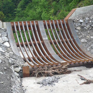 Building barriers Meng-river, Nenzing (A)