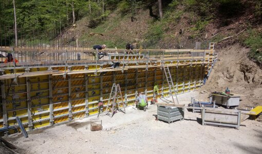 Underside of the construction phase of the torrent filter barrier, Brunngraben