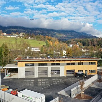New municipal building yard Schlins (A)