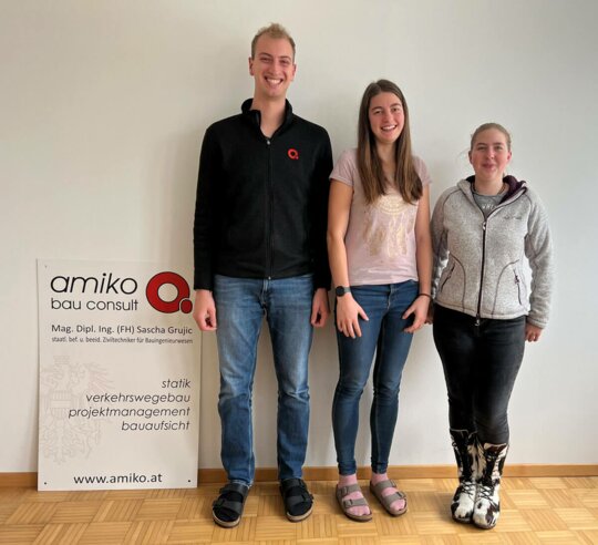 Stefan, Marina & Laetitia - our graduates
