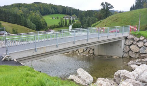 bridge Reindlmuehl at Aurach (Upper Austria), extension of existing bridge, structural analysis by amiko