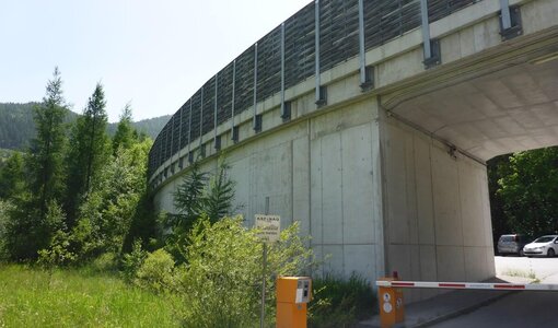 Prüfung von Brücken und Lärmschutzwänden auf der A10 durch amiko bau consult