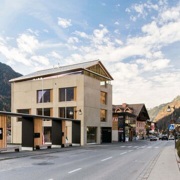 Refurbishment, new building municipal office house Oetz (A)