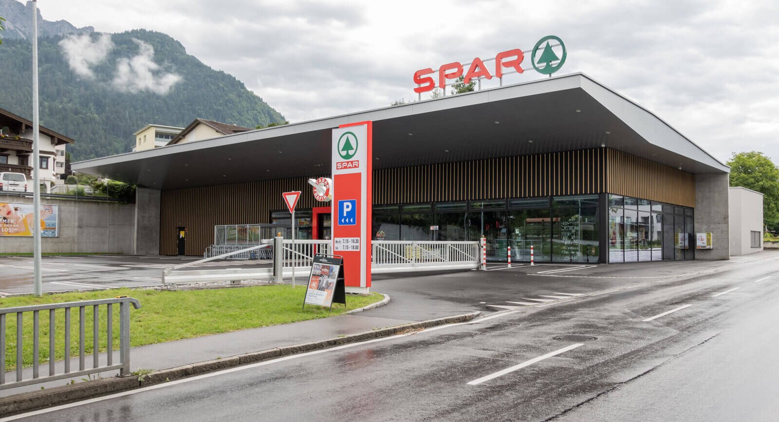 Reconstruction of SPAR markets Bludenz, Göfis and Mäder